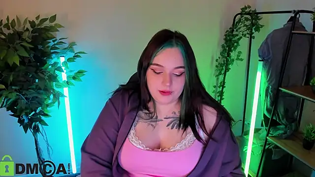 Mia R0ss online show from 4, 3, 2026