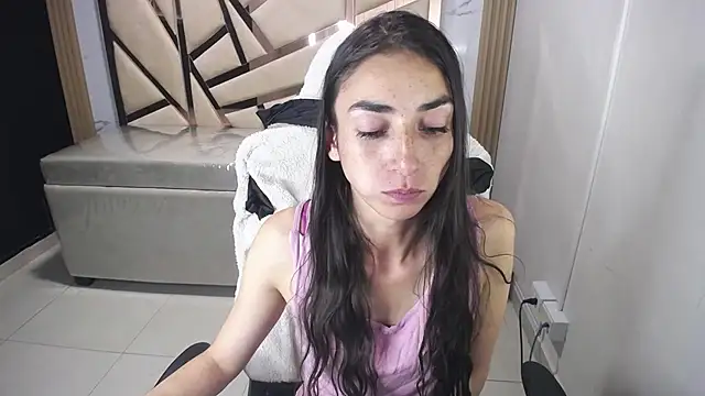 Maily a  online show from 25, 11, 2025