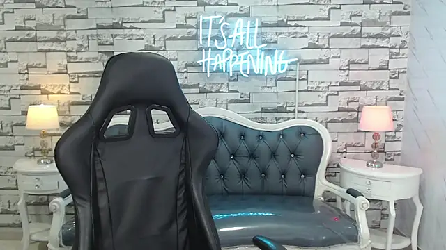 Maily a  online show from 3, 10, 2025