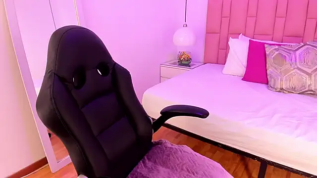 Amy Ferreira online show from 9, 1, 2026