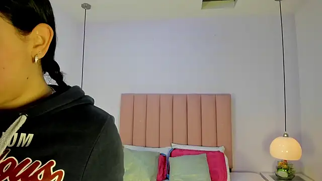 Amy Ferreira online show from 16, 11, 2025