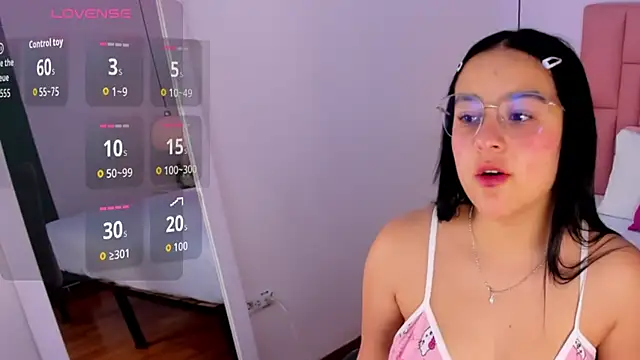 Amy Ferreira online show from 5, 12, 2025