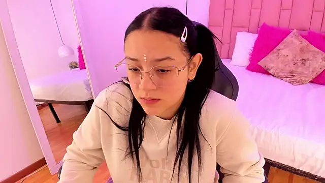 Amy Ferreira online show from 7, 1, 2026