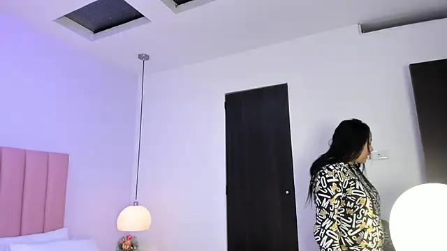 Amy Ferreira online show from 24, 10, 2025