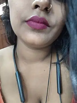 Jasmine Januja online show from 22, 7, 2026