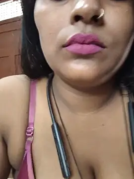 Jasmine Januja online show from 16, 7, 2026