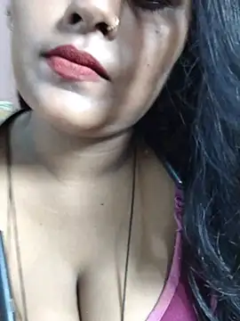 Jasmine Januja online show from 9, 7, 2026