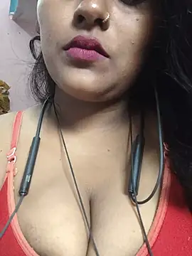 Jasmine Januja online show from 5, 8, 2026