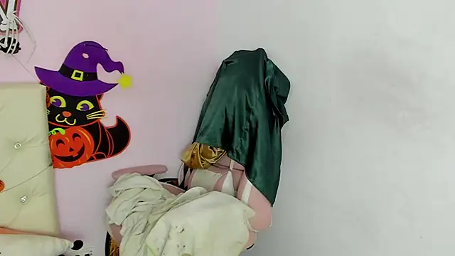 Yuni kim online show from 31, 10, 2025