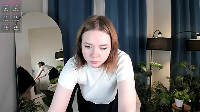 Snapshot of Sophi_X chatting on 13, 11, 2025 Sophi X online show from 13, 11, 2025