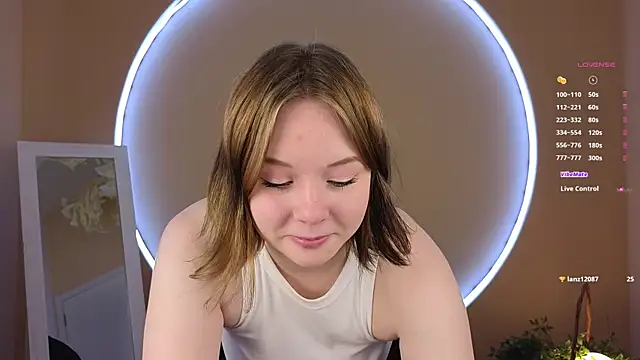 Snapshot of Sophi_X chatting on 12, 10, 2025 Sophi X online show from 12, 10, 2025