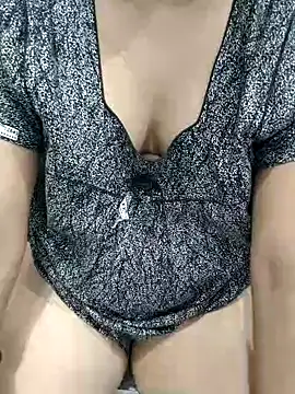 Snapshot of telugu_honey1 chatting on 23, 9, 2025 telugu honey1 online show from 23, 9, 2025