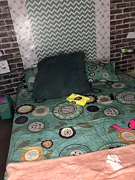 KaMila M00N online show from 6, 10, 2025