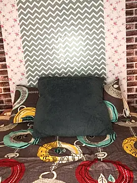 KaMila M00N online show from 1, 10, 2025