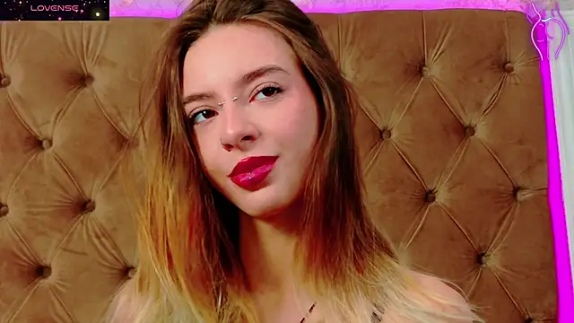 CoraVex online show from 18, 11, 2025