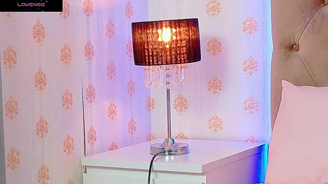 CoraVex online show from 22, 10, 2025