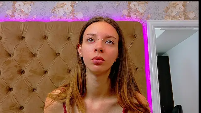 CoraVex online show from 4, 6, 2026