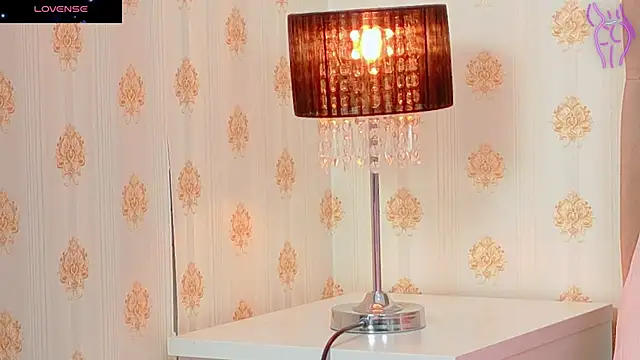 CoraVex online show from 21, 10, 2025