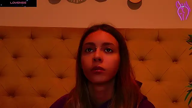 CoraVex online show from 1, 10, 2025