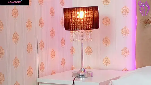 CoraVex online show from 16, 10, 2025