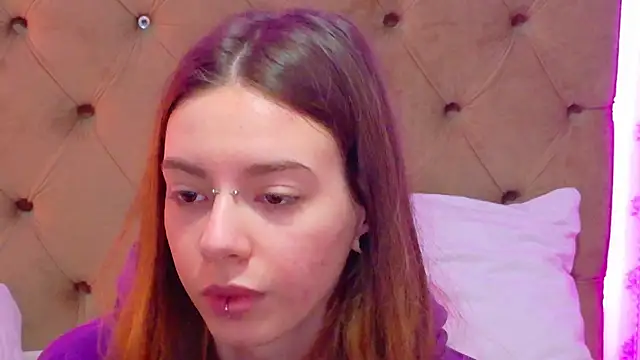 CoraVex online show from 11, 4, 2026