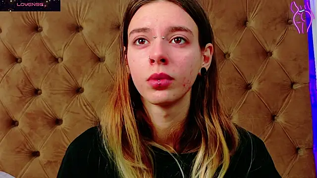 CoraVex online show from 2, 12, 2025