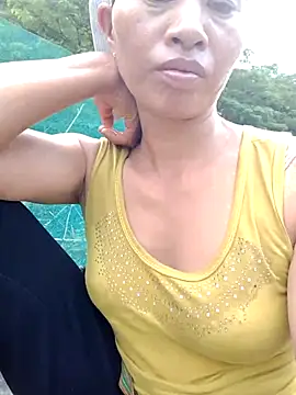 donna-bae online show from 28, 4, 2026