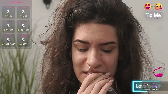 adisson fox online show from 19, 11, 2025