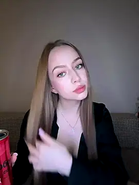 MissOyee online show from 27, 9, 2025