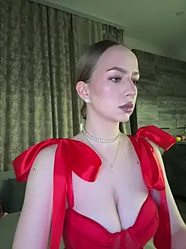 MissOyee online show from 14, 2, 2026