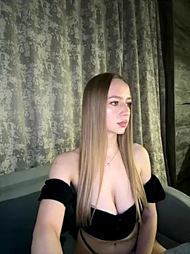 MissOyee online show from 7, 11, 2025