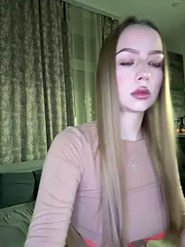 MissOyee online show from 13, 2, 2026