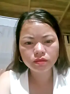 Snapshot of emly-xinh18 chatting on 27, 9, 2025 emly-xinh18 online show from 27, 9, 2025