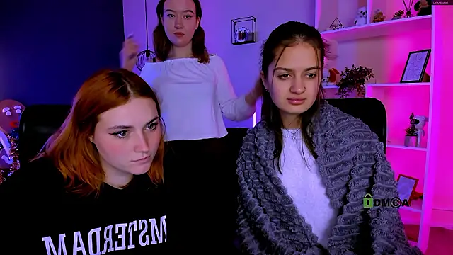 casey meow  online show from 18, 1, 2026