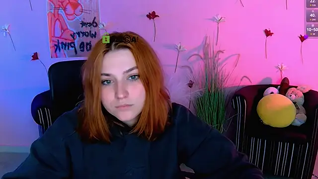 casey meow  online show from 19, 4, 2026