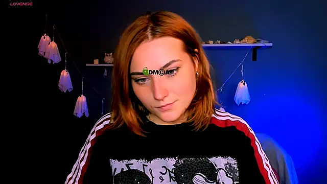 casey meow  online show from 2, 11, 2025