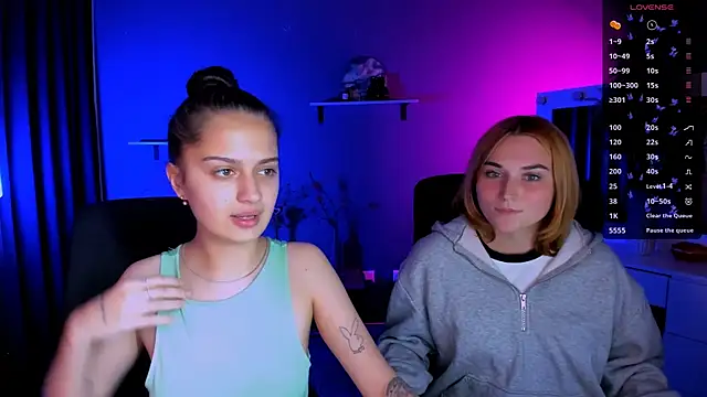 casey meow  online show from 18, 9, 2025