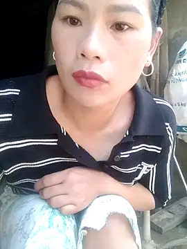 Qinjid002 online show from 30, 10, 2025