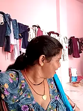 Hott locky online show from 6, 10, 2025