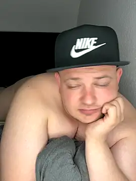 xXLustMolchXx online show from 1, 10, 2025