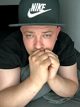 xXLustMolchXx online show from 30, 9, 2025