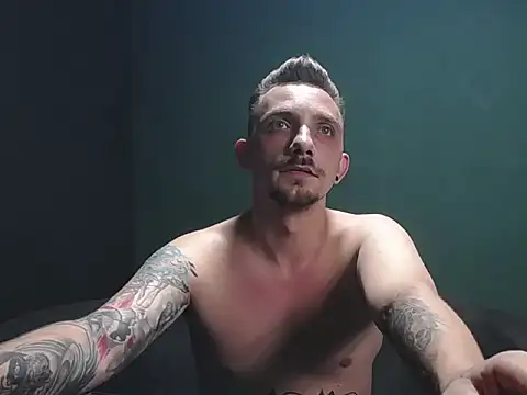 guesswhatbitch online show from 23, 9, 2025