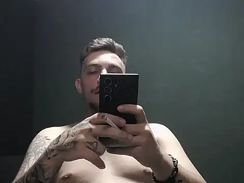 guesswhatbitch online show from 8, 10, 2025