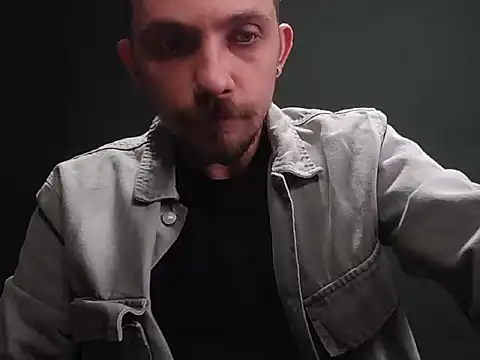 guesswhatbitch online show from 8, 11, 2025