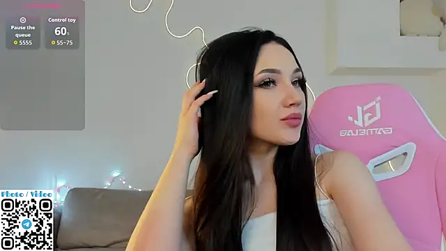 Helen Spark online show from 20, 9, 2025