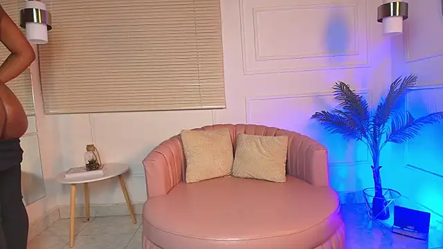 alessia moon1 online show from 18, 10, 2025