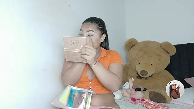 Natashaparker   online show from 7, 5, 2026