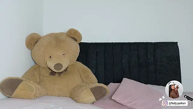 Natashaparker   online show from 2, 6, 2026