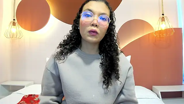 SweetStarr  online show from 23, 9, 2025