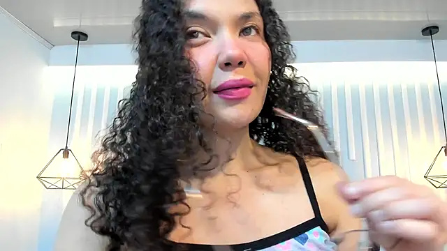 SweetStarr  online show from 27, 10, 2025